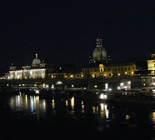 Stadtansicht bei Nacht von Augustusbrücke