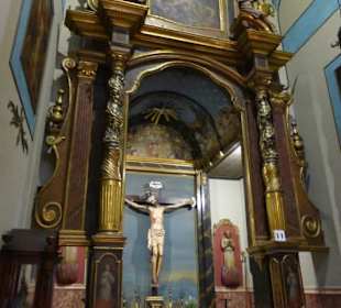 Einer der Seitenaltäre der Kirche von Pollença