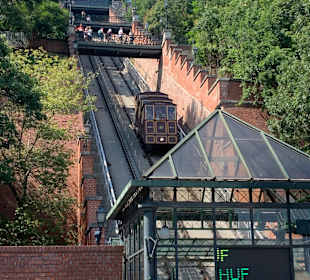 Seilbahn zum Burgberg / Budavari Siklo