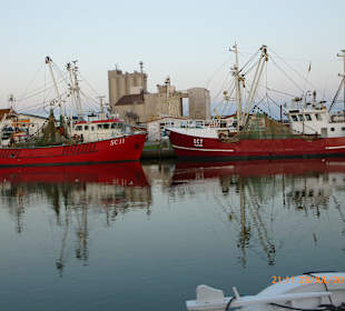 Krabbenkutter im Büsumer Hafen