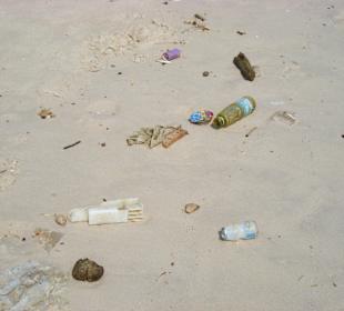 Müll am Strand von Hua Hin