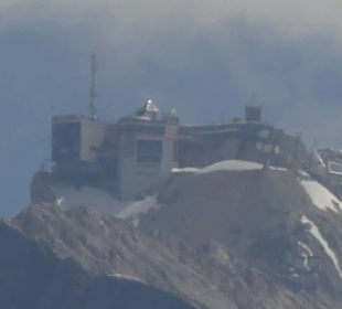 Blick bis zur Zugspitze mit Teleobjektiv