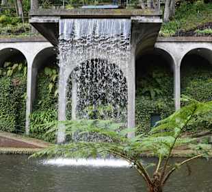 Wasserfall im Park