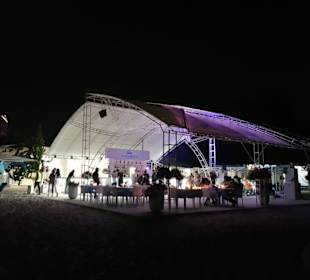 Bar am White Beach wurde für Disco benutzt