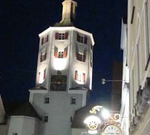 Stadtturm bei Nacht