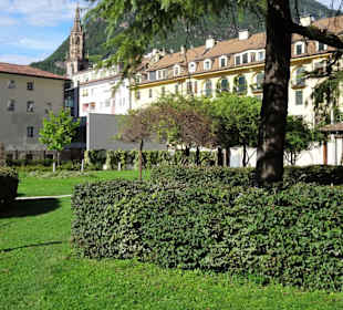 Rundgang durch den Kapuzinergarten Bozen