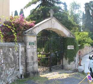 Eingang des Britischen Friedhofs von Korfu-Stadt