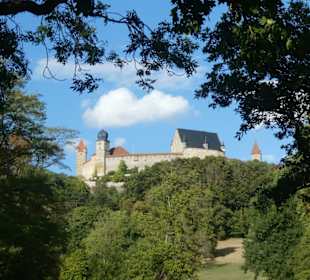 Blick vom Hofgarten hoch zur Veste von Coburg