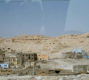 Miasto umarłych, położone koło świątyni Hatszepsut