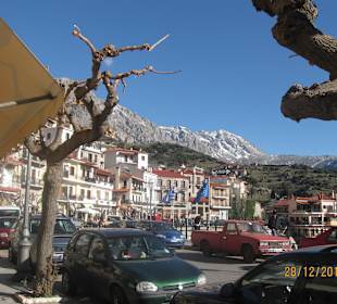 Blick zur Gebirge Parnassos