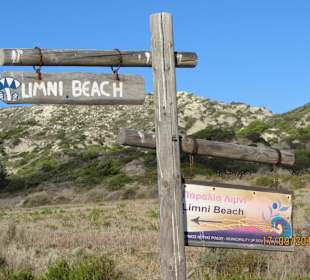 In der Pampas mit rustikaler Beschilderung
