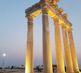 Apollo Tempel Side bei Sonnenuntergang 