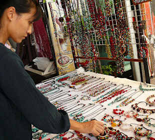 Modeschmuck gefällig?