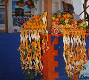Verkaufsstand mit Orangen