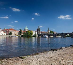 Widok na most Karola