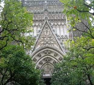 Haupteingang zur Kathedrale...