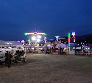 Auf dem Nachtmarkt von Kanchanaburi