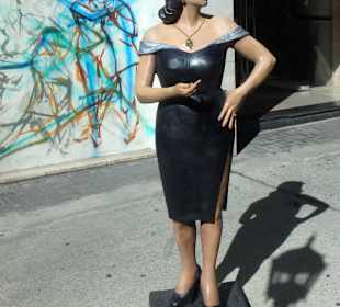 Statue von Tita Merello