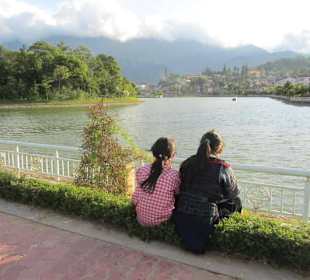  Admiring Lake