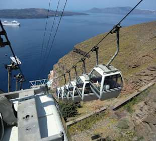 Seilbahn vom Hafen nach Thira