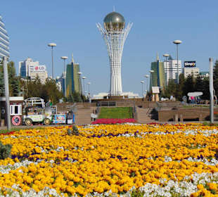 Bayterek Turm in Nur-Sultan