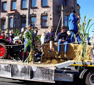 Kärwaburschen Unterfarrnbach früher & heute 