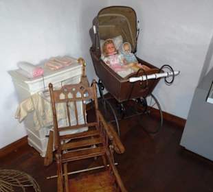 Im Kinderzimmer des Landmuseums