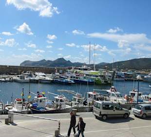 Ausblick auf den Hafen