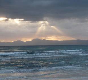 Sonnenaufgang am Strand