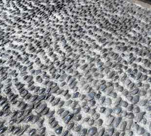 Das Straßenpflaster der Inselhauptstadt Funchal