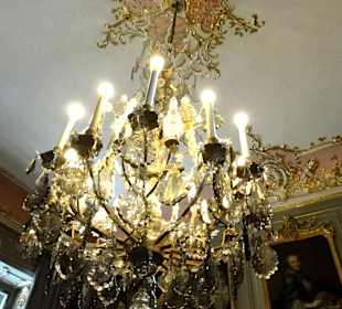 Kronleuchter im Prunksaal