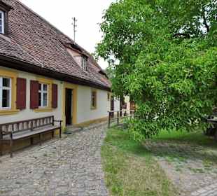 Im Hof des Bauernmuseums