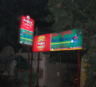 Lichtreklame des Haus Bremen, Siem Reap
