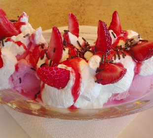 Leckeres Eis am Hafen