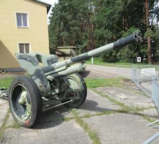 Auf dem Gelände des Militärmuseums Lesany