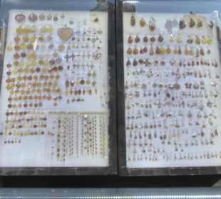 Frauengasse - Verkauf von Bernsteinschmuck