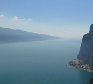 Blick über den Gardasee Richtung Süden