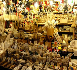 Spaziergang über den Märchenweihnachtsmarkt