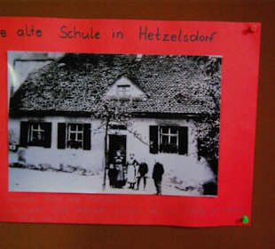 Alte Fotoaufnahmen in der Kirche