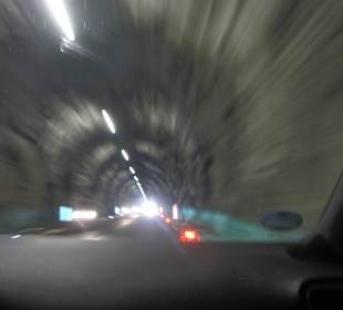 Tunnel