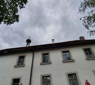 Die Schlosskirche seitlich gesehen