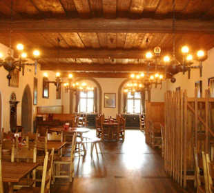 Blick in den Saal der Gaststätte