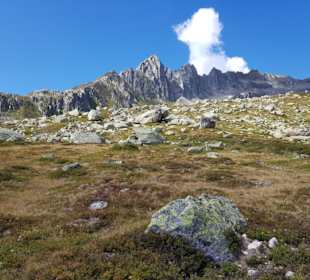 Wanderung am Cuolm da Vi