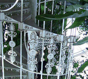 Alte schmiedeeiserne Treppen