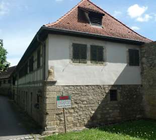 Unterwegs in der Ruine von Burg Neuhaus
