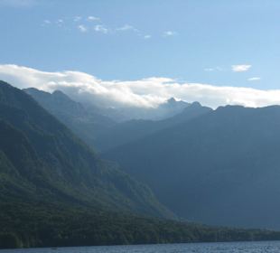 Jazera pri hore Triglav