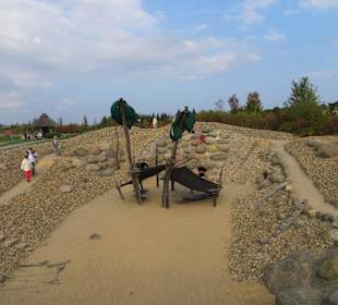 Spielplatz im Stil des Findlingsparks 