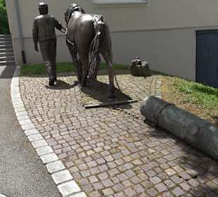 Skulptur Pferd Unteriflingen