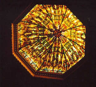 Kuppel im Teatro Colon