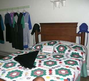 Amish Farm & House - Zimmer